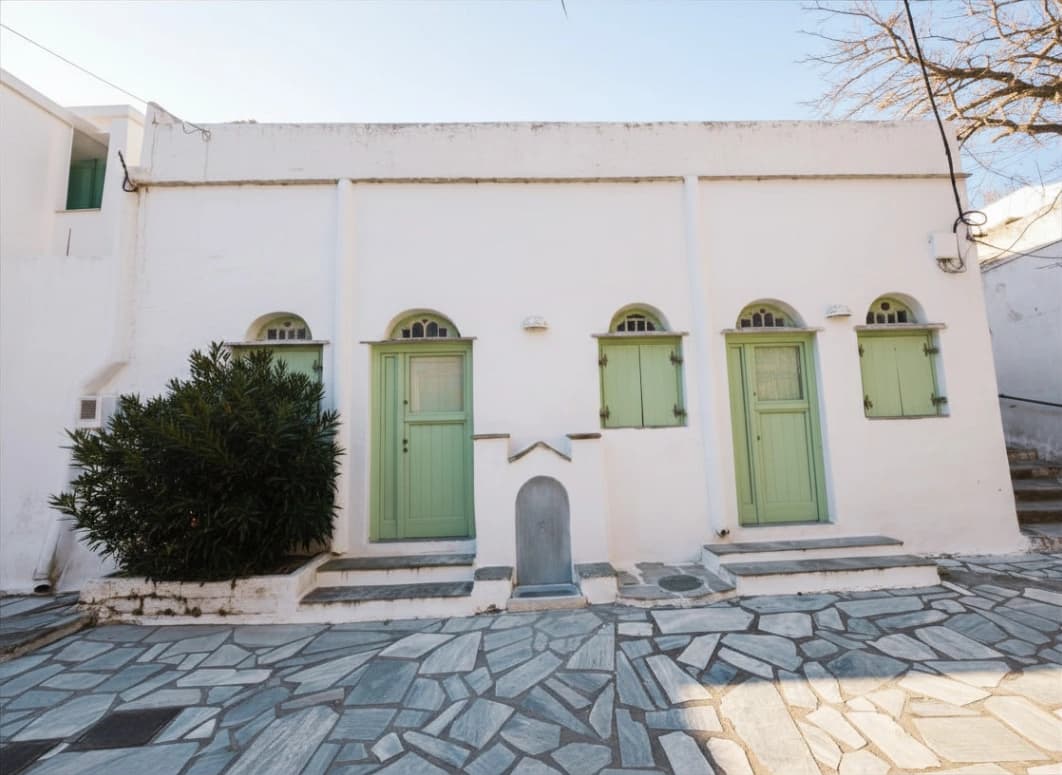 Traditional Artistic House
